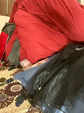 Snapshot of Mussia91 chatting on November 17, 2025, 12:33 pm Mussia91 online show from November 17, 2025, 12:33 pm