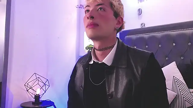 Snapshot of OzorioDany chatting on September 18, 2025, 3:41 am OzorioDany online show from September 18, 2025, 3:41 am