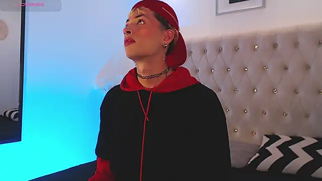 Snapshot of OzorioDany chatting on September 27, 2025, 3:33 am OzorioDany online show from September 27, 2025, 3:33 am