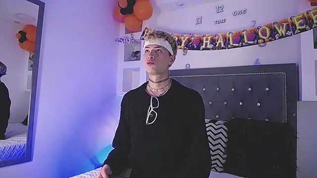 Snapshot of OzorioDany chatting on October 14, 2025, 4:13 am OzorioDany online show from October 14, 2025, 4:13 am