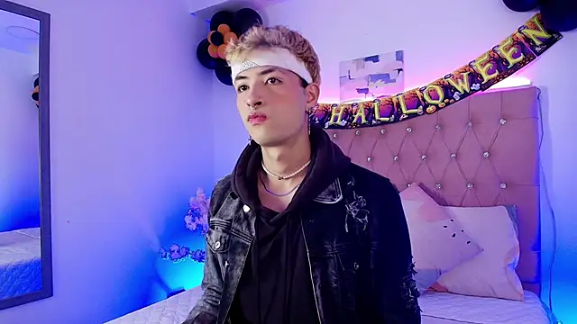 Snapshot of OzorioDany chatting on October 17, 2025, 3:53 am OzorioDany online show from October 17, 2025, 3:53 am