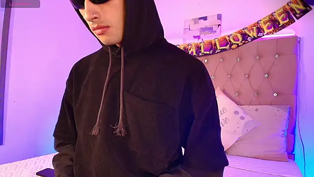 Snapshot of OzorioDany chatting on October 21, 2025, 3:29 am OzorioDany online show from October 21, 2025, 3:29 am