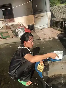 Maymay97 online show from September 27, 2025, 8:41 am