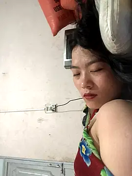 Maymay97 online show from September 28, 2025, 11:43 pm