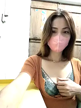 Snapshot of Baby-ladysweet20 chatting on September 28, 2025, 9:42 pm Baby-ladysweet20 online show from September 28, 2025, 9:42 pm