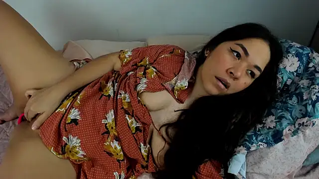 Brianna Angelina online show from November 18, 2025, 4:33 pm