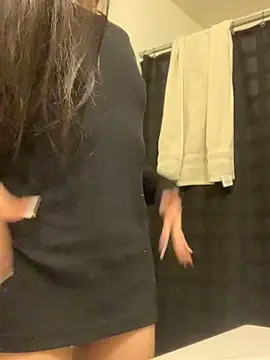 Snapshot of lovinlush chatting on January 6, 2026, 6:11 pm lovinlush online show from January 6, 2026, 6:11 pm