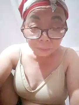 VangLe73 online show from October 10, 2025, 1:10 pm