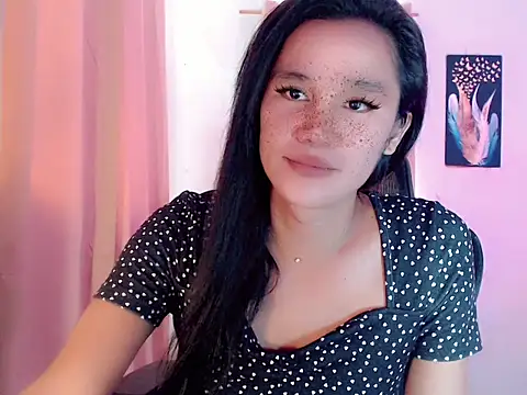 Snapshot of Amayahugecock1 chatting on December 16, 2025, 6:18 am Amayahugecock1 online show from December 16, 2025, 6:18 am