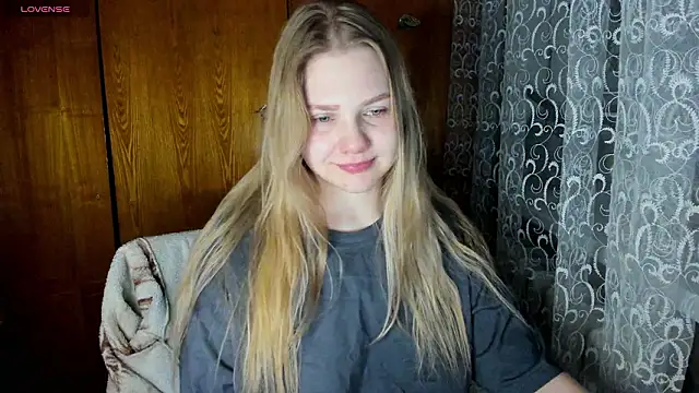 AlinaMors online show from February 5, 2026, 10:47 pm