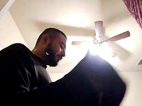 Snapshot of Lb228w chatting on November 26, 2025, 12:33 am Lb228w online show from November 26, 2025, 12:33 am