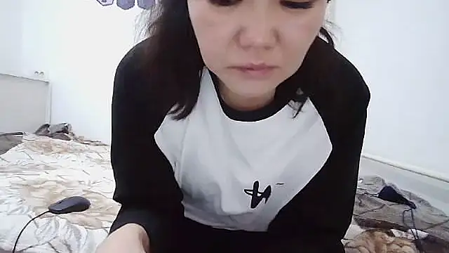 sakuradelreina online show from January 16, 2026, 4:05 am