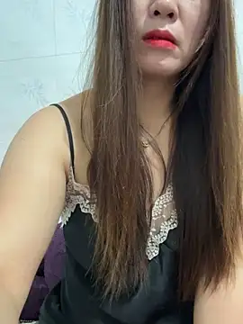 Snapshot of Moan_Mary chatting on October 24, 2025, 11:34 pm Moan Mary online show from October 24, 2025, 11:34 pm