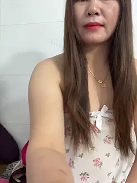 Snapshot of Moan_Mary chatting on November 29, 2025, 11:19 pm Moan Mary online show from November 29, 2025, 11:19 pm