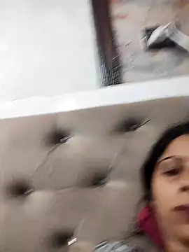 Soniya Roy online show from November 7, 2025, 8:36 am