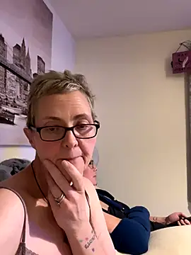 Curvy-Jinx online show from November 23, 2025, 8:30 pm