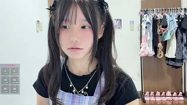 xiaoxia baby online show from August 4, 2026, 1:03 pm