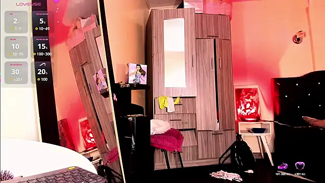 Rossedewitt  online show from February 18, 2026, 6:59 pm