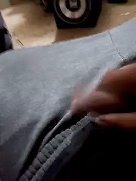 Snapshot of alber907 chatting on March 12, 2026, 8:42 am alber907 online show from March 12, 2026, 8:42 am