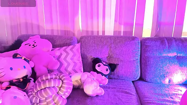 Melody-chers online show from December 1, 2025, 12:21 pm