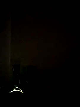 luisahot 9727 online show from October 18, 2025, 3:31 am