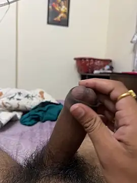 Snapshot of vidhu-lover chatting on October 28, 2025, 2:31 pm vidhu-lover online show from October 28, 2025, 2:31 pm