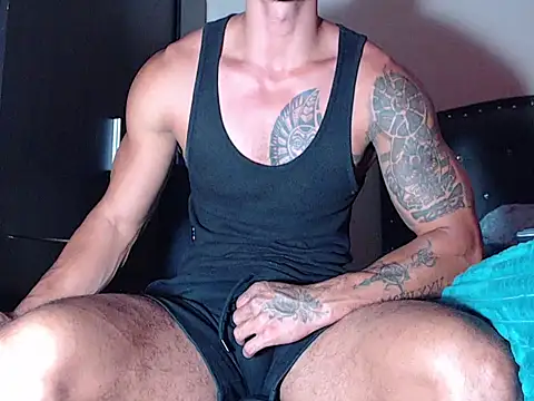 Snapshot of Owenferrara chatting on December 18, 2025, 8:15 pm Owenferrara online show from December 18, 2025, 8:15 pm