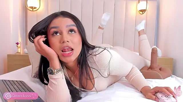 Snapshot of kassia_kim chatting on October 21, 2025, 5:19 am kassia kim online show from October 21, 2025, 5:19 am