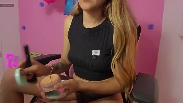 Alice VIP online show from November 12, 2025, 3:40 am