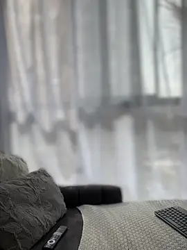 Sofi Leal online show from September 28, 2025, 1:05 pm