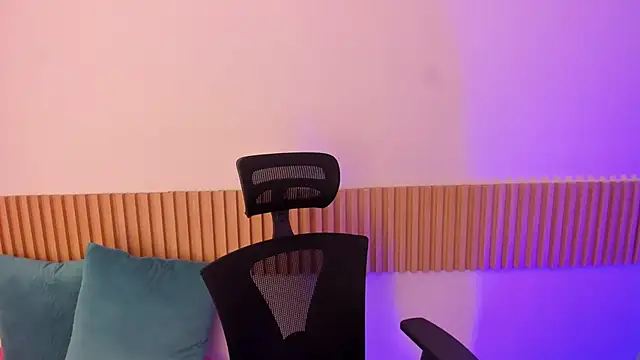 OliviaSweett online show from October 29, 2025, 6:53 pm