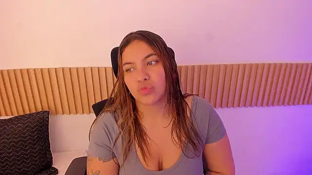 OliviaSweett online show from October 30, 2025, 6:52 pm