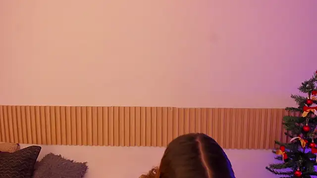 OliviaSweett online show from November 30, 2025, 6:56 pm