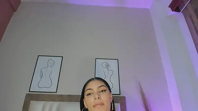 Snapshot of LunaAspen_ chatting on September 12, 2025, 5:57 pm LunaAspen online show from September 12, 2025, 5:57 pm