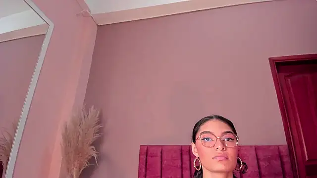 Snapshot of LunaAspen_ chatting on January 14, 2026, 5:51 pm LunaAspen online show from January 14, 2026, 5:51 pm