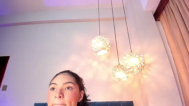 Snapshot of LunaAspen_ chatting on February 18, 2026, 5:53 pm LunaAspen online show from February 18, 2026, 5:53 pm