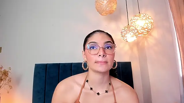 Snapshot of LunaAspen_ chatting on February 27, 2026, 6:30 pm LunaAspen online show from February 27, 2026, 6:30 pm