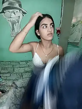 Bigtiti01 online show from November 2, 2025, 7:38 pm