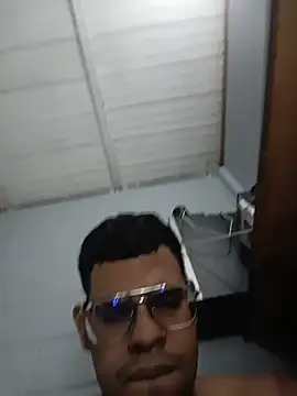 Snapshot of Bigtiti01 chatting on January 7, 2026, 1:52 am Bigtiti01 online show from January 7, 2026, 1:52 am