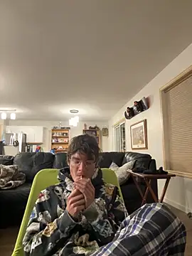 Snapshot of Hungboxer69 chatting on November 13, 2025, 5:17 am Hungboxer69 online show from November 13, 2025, 5:17 am