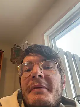 Snapshot of Hungboxer69 chatting on December 5, 2025, 8:49 pm Hungboxer69 online show from December 5, 2025, 8:49 pm