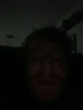 Snapshot of Hungboxer69 chatting on December 17, 2025, 10:32 am Hungboxer69 online show from December 17, 2025, 10:32 am