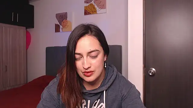 Meggan n online show from October 16, 2025, 4:24 am