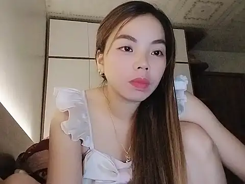 Bree039 online show from October 28, 2025, 2:53 pm