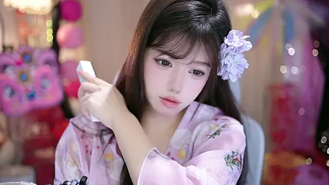 Snapshot of Fortune2Me chatting on January 9, 2026, 5:32 am Fortune2Me online show from January 9, 2026, 5:32 am