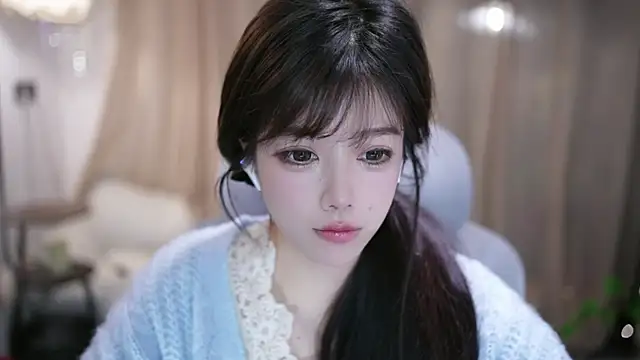 Snapshot of Fortune2Me chatting on February 7, 2026, 5:55 am Fortune2Me online show from February 7, 2026, 5:55 am