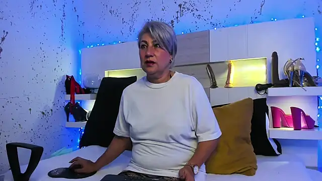 Snapshot of JaddeWalker chatting on November 27, 2025, 11:34 am JaddeWalker online show from November 27, 2025, 11:34 am