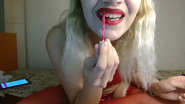 yellowchick online show from May 18, 2026, 10:04 pm