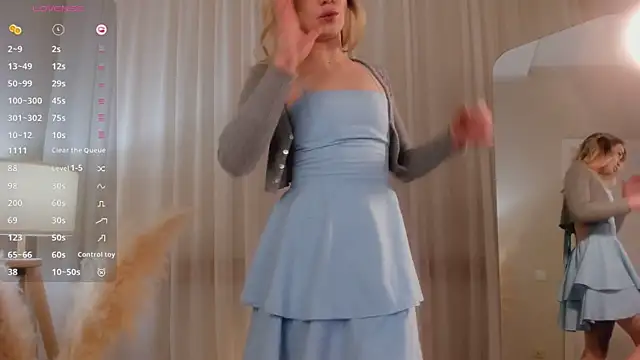 Snapshot of DiscoPotato chatting on November 16, 2025, 12:44 pm DiscoPotato online show from November 16, 2025, 12:44 pm