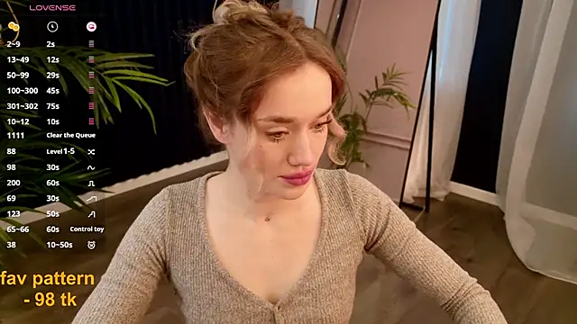 Snapshot of DiscoPotato chatting on December 3, 2025, 10:13 am DiscoPotato online show from December 3, 2025, 10:13 am